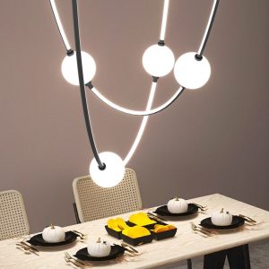 Joyeux Chandelier